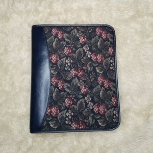 Vintage 90s Frankling Covey Quest Day Planner Raspberry Tapestry Binder Classic